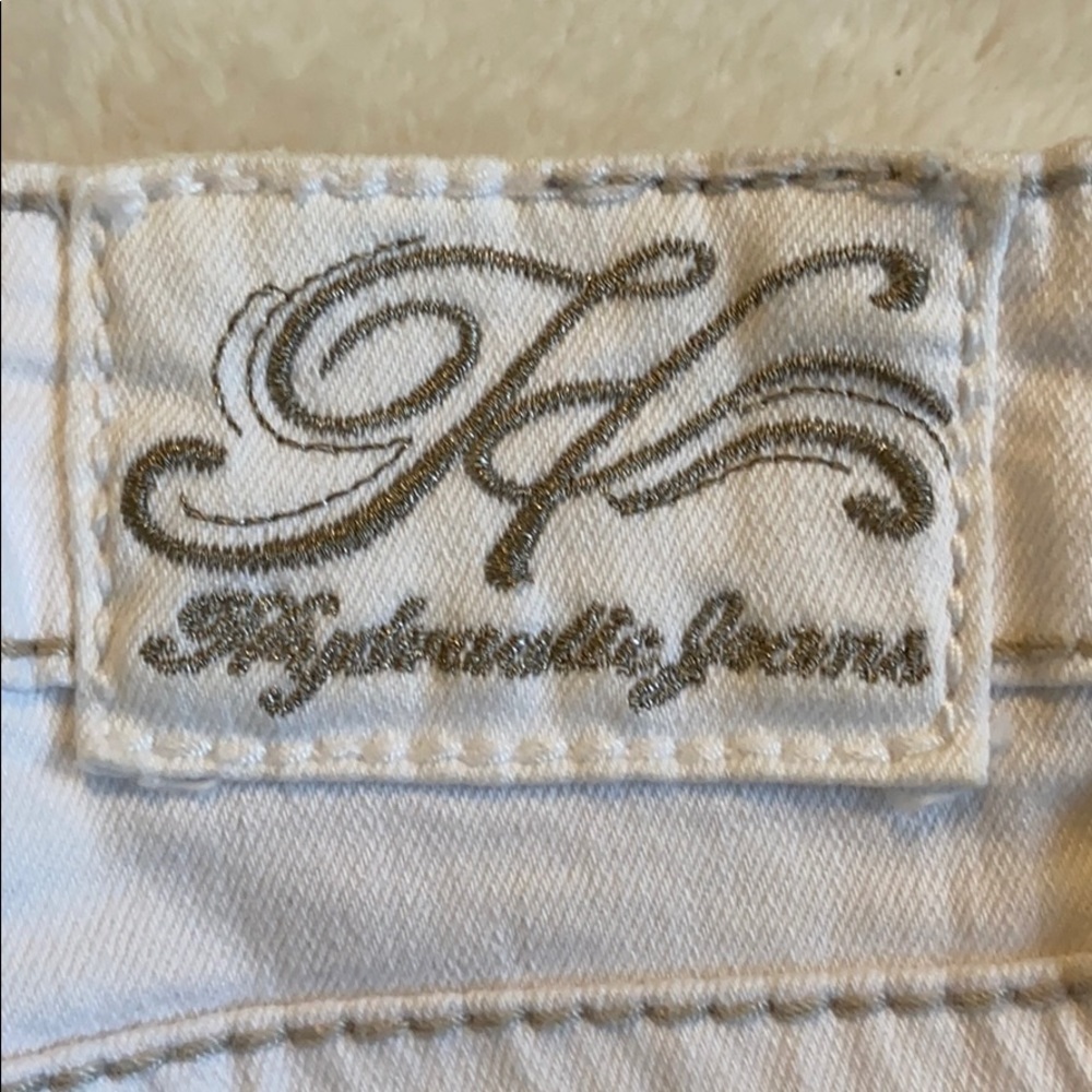 Capris - Picture 3 of 4